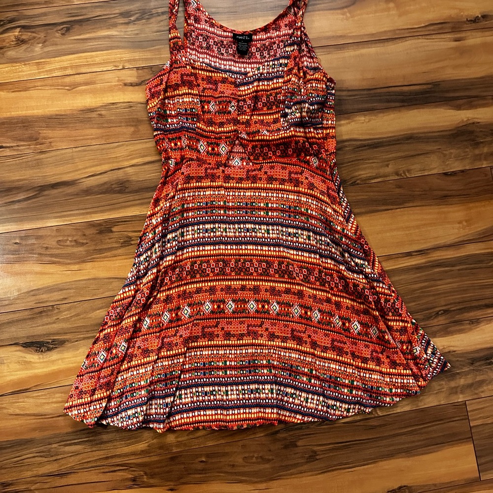 Size large keyhole dress